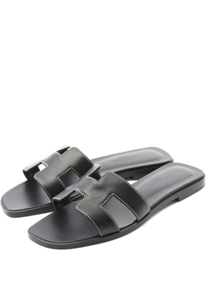 Hermès Pre-Owned Oran leather sandals - Black