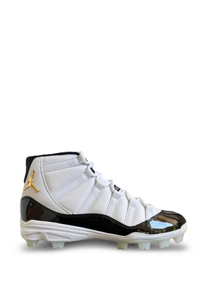 Jordan 11 Mookie Betts panelled cleats - White