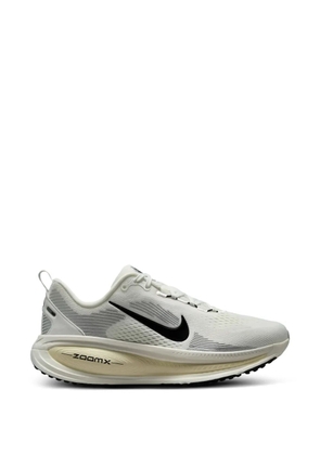 Nike Vomero 18 sneakers - Neutrals