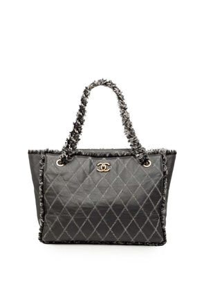 CHANEL Pre-Owned 2011 CC Quilted Calfskin Tweedy Shopping tote bag - Grey