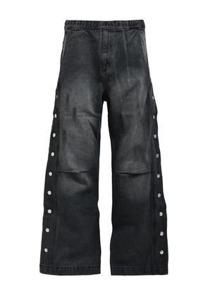 BREATH button-embellishment jeans - Grey