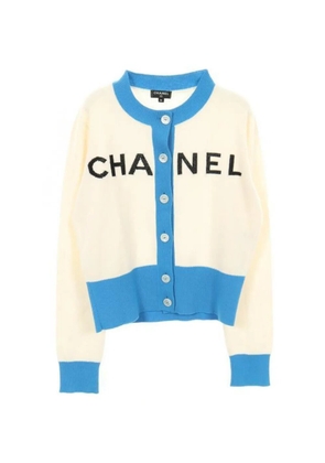 CHANEL Pre-Owned 1986-1988 logo-detail cashmere cardigan - Neutrals