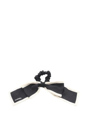 CHANEL Pre-Owned 1986-1988 Camellia ribbon scrunchie - Black