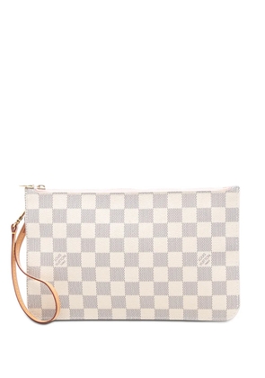 Louis Vuitton Pre-Owned 2018 Damier Azur Neverfull MM pouch - White