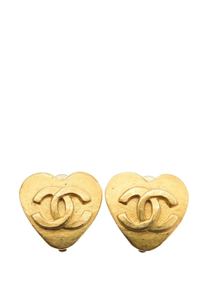CHANEL Pre-Owned 1995 CC Gold Plated Heart Clip on Earrings costume earrings