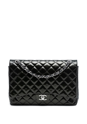 CHANEL Pre-Owned 2012 Maxi Classic Striped Patent Double Flap shoulder bag - Black