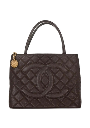CHANEL Pre-Owned 2002 Medallion tote bag - Brown