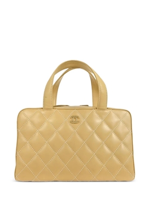 CHANEL Pre-Owned 2002 Wild Stitch quilted tote bag - Neutrals