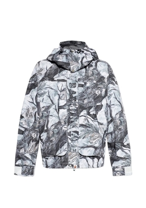 A BATHING APE® logo-detail hooded jacket - White