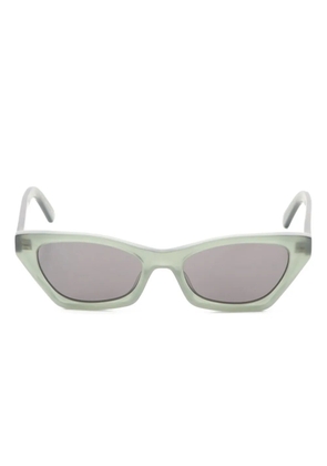 Christian Dior Pre-Owned 2020s cat-eye frame sunglasses - Green