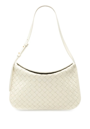 Bottega Veneta Pre-Owned 2012-2025 Brushed Calfskin Intrecciato Cradle Fold Over shoulder bag - White