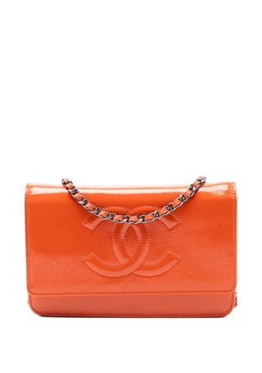CHANEL Pre-Owned 2014-2015 CC Patent Caviar Wallet On Chain crossbody bag - Orange