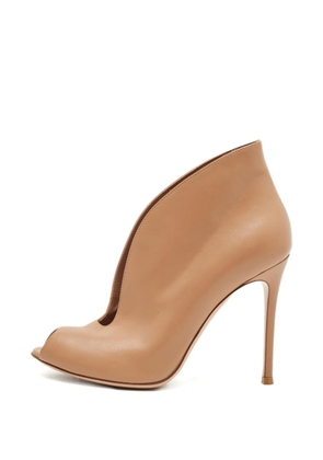 Gianvito Rossi cut-out booties - Neutrals