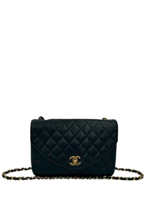 CHANEL Pre-Owned 1986-1988 CC Quilted Lambskin Round Flap crossbody bag - Blue