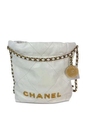 CHANEL Pre-Owned mini 22 quilted leather bucket bag - White