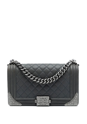 CHANEL Pre-Owned 2014 Paris Dallas Old Medium Quilted Calfskin Cowboy Boy Flap shoulder bag - Grey