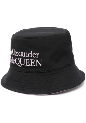 Alexander McQueen embroidered-logo bucket hat - Black