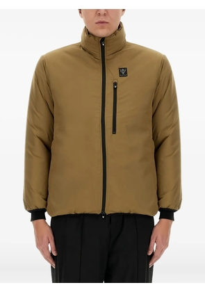 SOUTH2 WEST8 logo-patch zip jacket - Brown