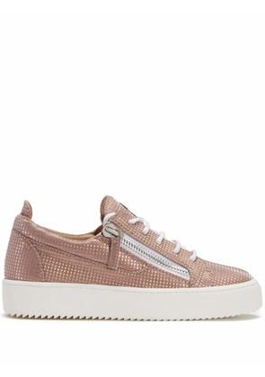 Giuseppe Zanotti Gail metallic-effect sneakers - Pink