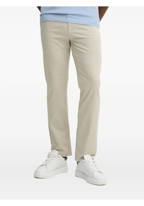 BOSS logo-plaque straight-leg trousers - Neutrals