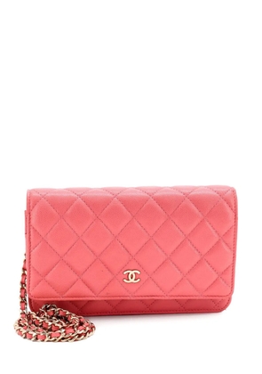 CHANEL Pre-Owned Wallet on Chain Quilted Caviar crossbody bag - Pink