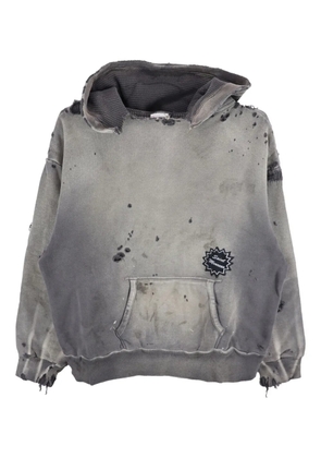 SAINT MXXXXXX distressed-detail hoodie - Grey