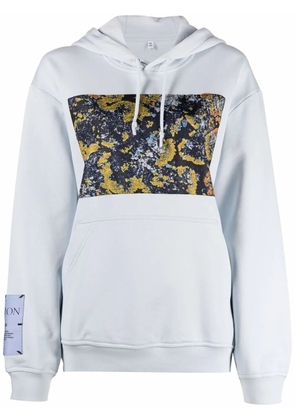 MCQ logo-patch sleeve hoodie - Blue