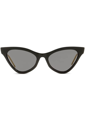 Gucci Eyewear GG logo cat-eye framed sunglasses - Black