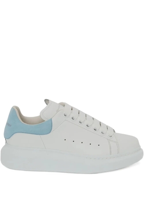 Alexander McQueen Oversized lace-up sneakers - White