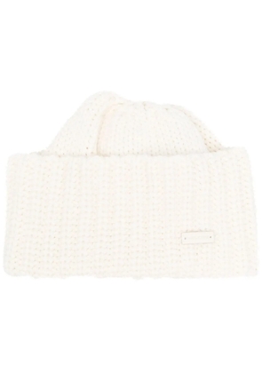 Saint Laurent logo-plaque chunky knit cashmere beanie - White