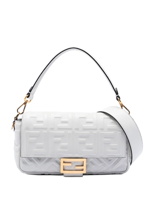 Fendi Pre-Owned 2010-2025 Zucca Embossed Leather Baguette satchel - White
