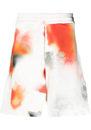 Alexander McQueen tie-dye bermuda shorts - White
