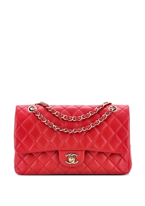 CHANEL Pre-Owned Classic Double Flap Bag Quilted Lambskin Medium shoulder bag - Red