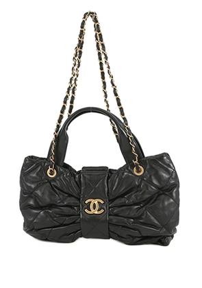 CHANEL Pre-Owned 2021-2026 Shiny Lambskin Bow Bag satchel - Black
