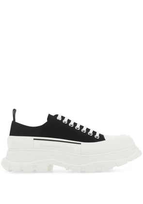 Alexander McQueen Tread Slick low-top sneakers - Black