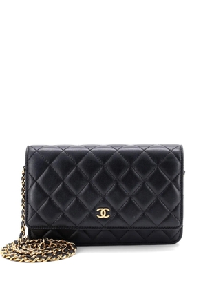 CHANEL Pre-Owned Wallet on Chain Quilted Lambskin crossbody bag - Black