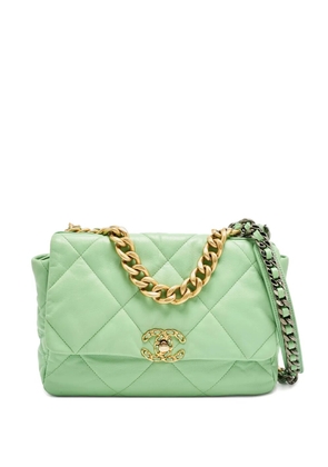 CHANEL Pre-Owned large quilted-pattern chain-strap shoulder bag - Green