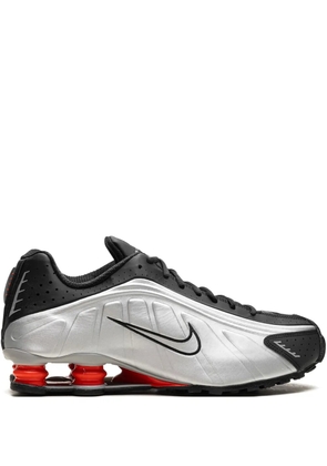 Nike Shox R4 sneakers - Silver