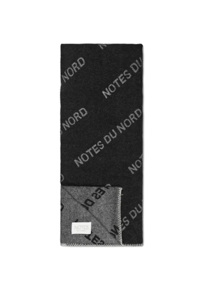 Notes du Nord logo-pattern fringed scarf - Black