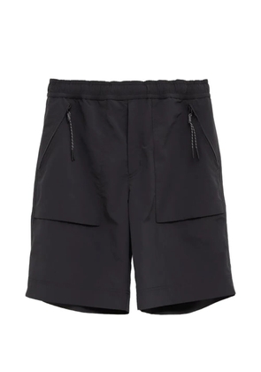 Moncler Grenoble zip-pockets shorts - Black