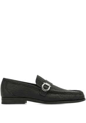 Ferragamo Gancini-buckle loafers - Black