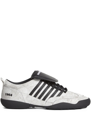 DSQUARED2 logo-embroidered sneakers - Black