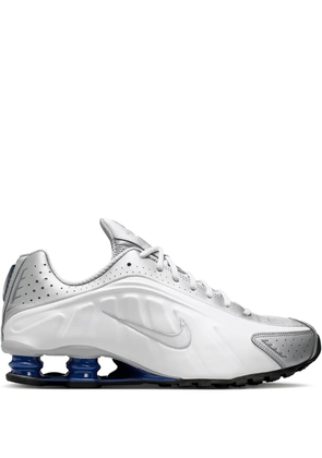 Nike Shox R4 low-top sneakers - White