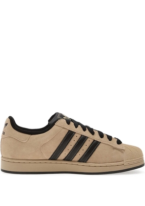 adidas Superstar II three-stripe sneakers - Neutrals
