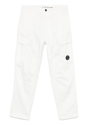 C.P. Company Lens-detail cargo pants - White