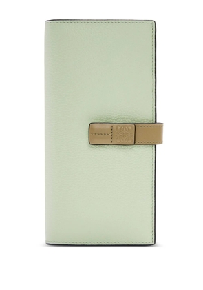LOEWE large Anagram-debossed wallet - Green