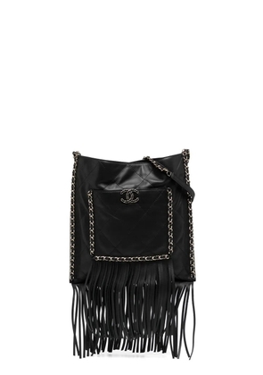 CHANEL Pre-Owned diamond-quilted CC fringed shoulder bag - Black