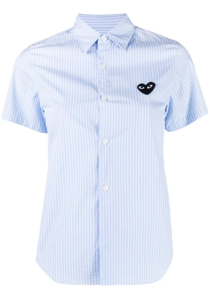Comme Des Garçons Play short-sleeved heart-embroidery pinstriped shirt - Blue