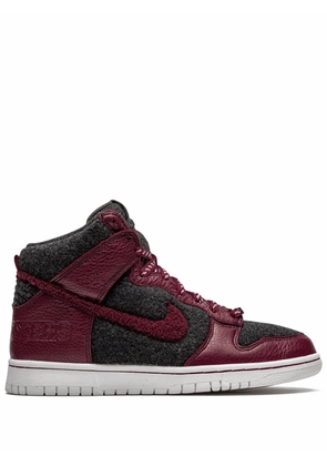 Nike Dunk High Supreme sneakers 'Destroyer' - Red