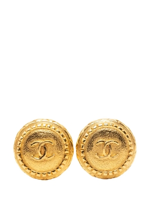 CHANEL Pre-Owned 20th Century Gold Plated CC Round Clip On Earrings costume earrings